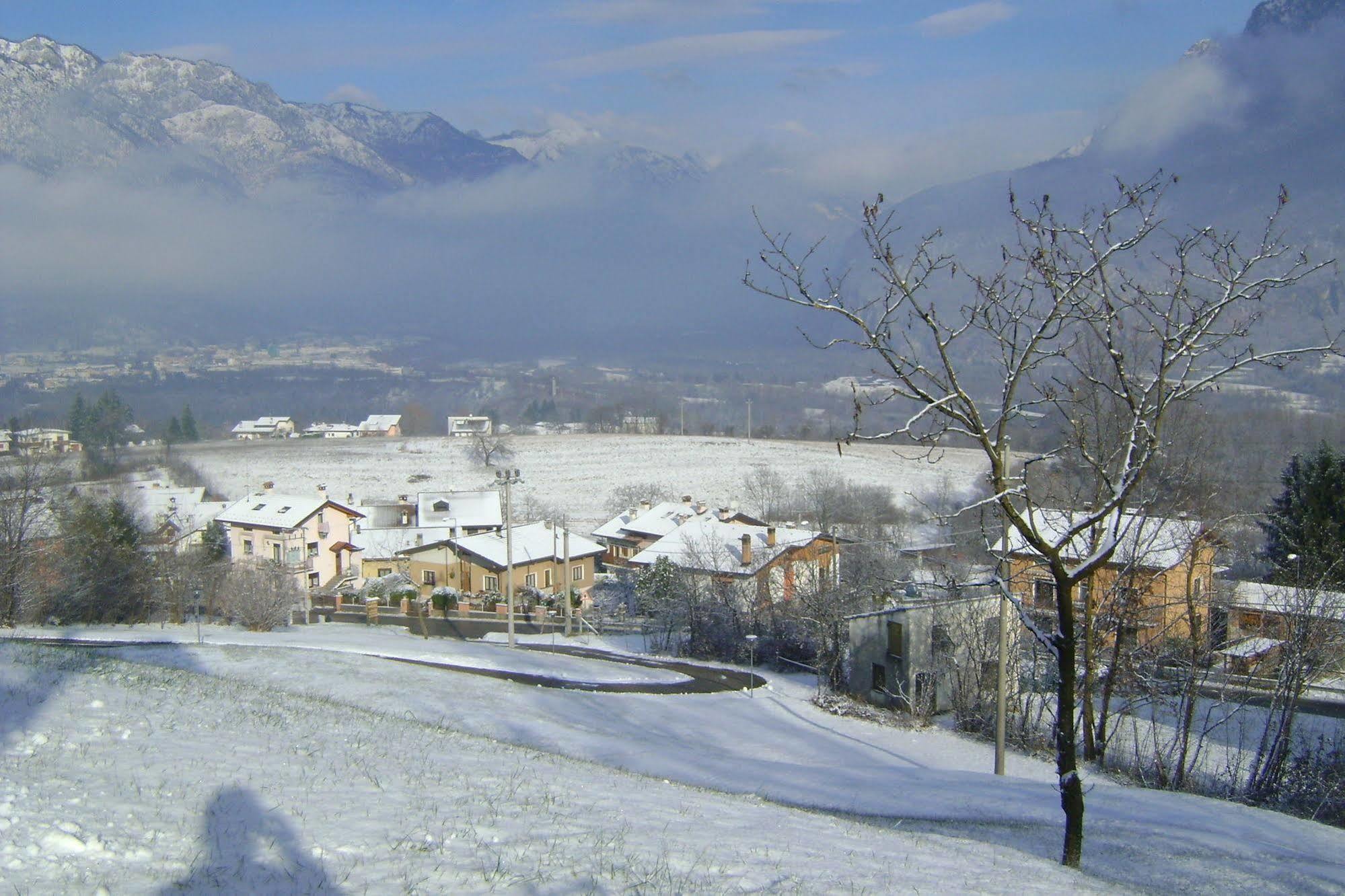 Affittacamere Rubino Guest House Ponte nellʼAlpi Exterior foto