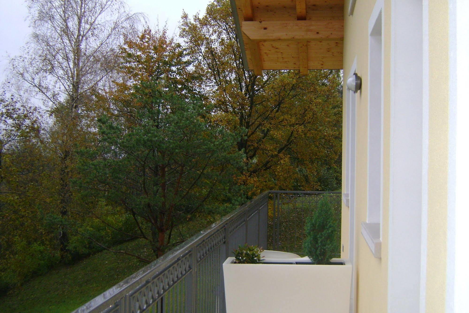 Affittacamere Rubino Guest House Ponte nellʼAlpi Exterior foto